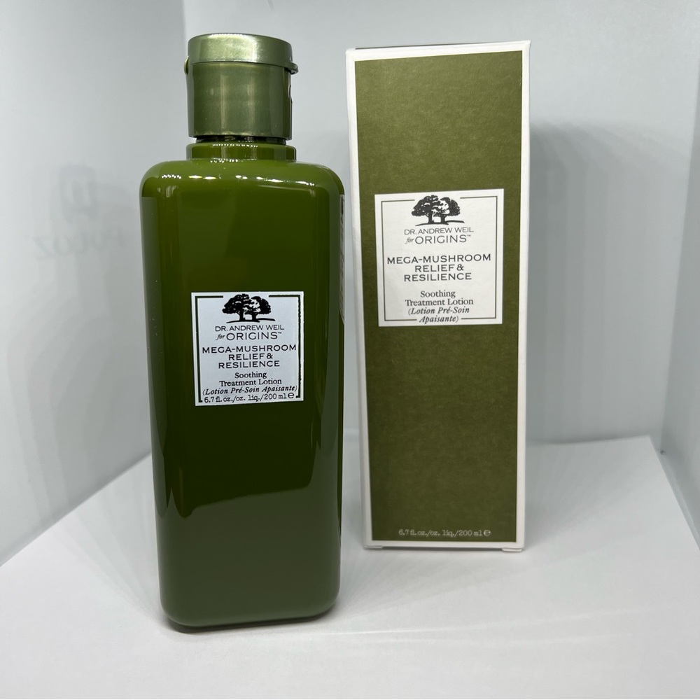 NWT ORIGINS Mega-Mushroom Relief & Resilience Soothing Treatment Lotion